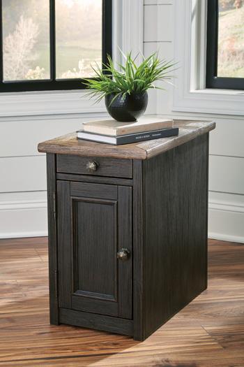 Tyler Creek Chairside End Table with USB Ports & Outlets